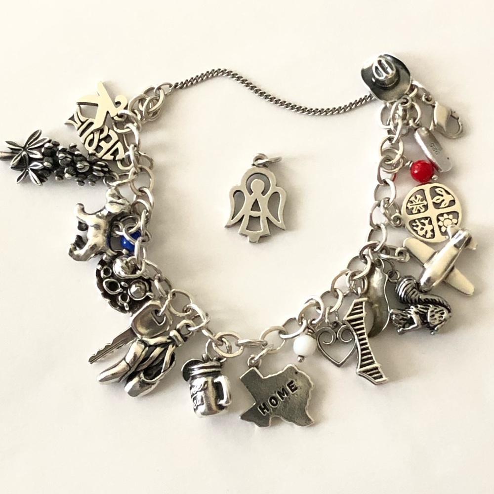 James Avery Retired Angel Charm